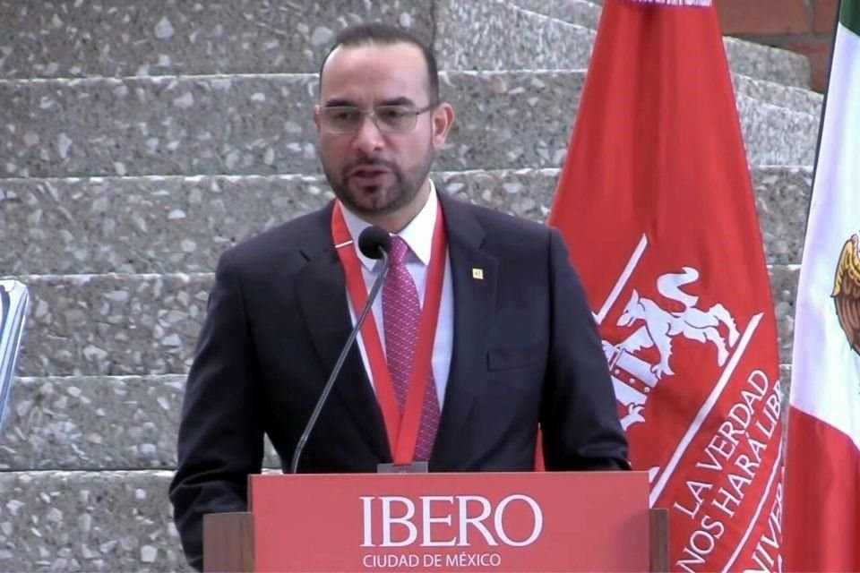 Hoy, 24 de enero, Luis Arriaga Valenzuela inicia su Rectorado frente a la Ibero CDMX-Tijuana para el periodo 2022-2026.