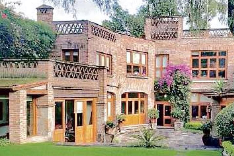 La entidad que les otorgó el crédito a Santiago Nieto y a Carla Humphrey fue Banco Azteca.