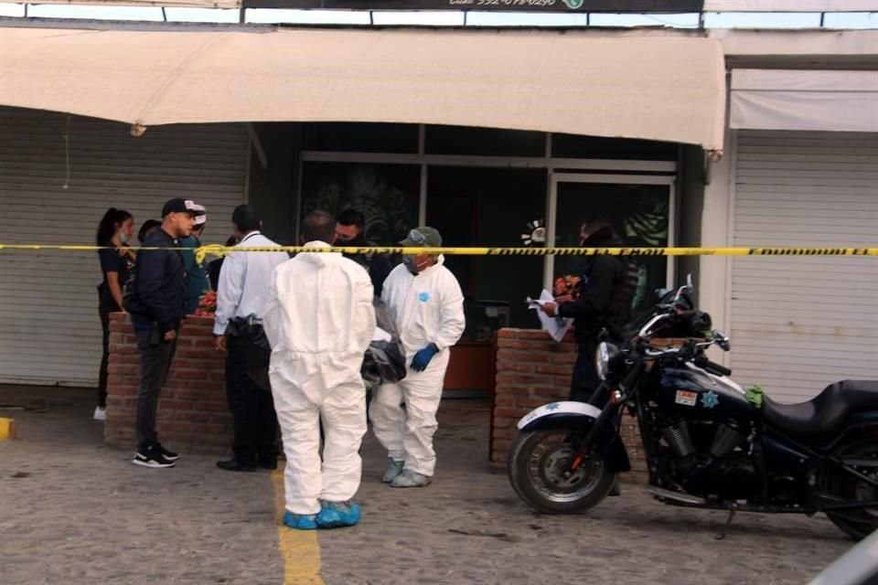 En una plaza ubicada en Santa Cruz dek Valle fue asesinado un tatuador.