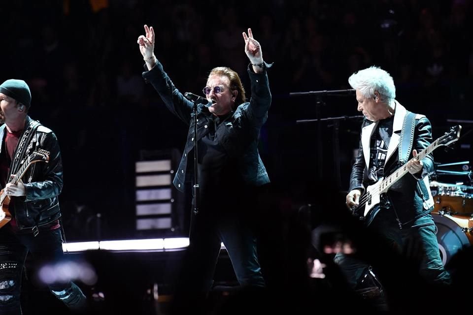 A 50 años de la tragedia, el grupo U2 rindió homenaje a las víctimas del 'Domingo Sangriento' con un video musical.