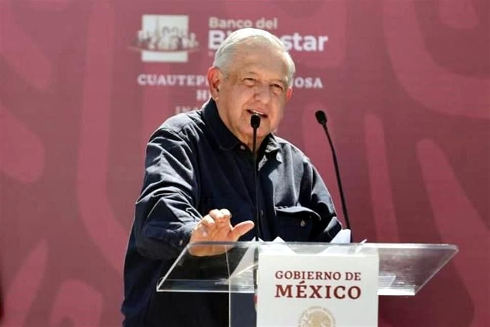 López Obrador inauguró en Cuautepec de Mendoza una de las 250 sucursales del Banco de Bienestar que quedaron concluidas este jueves en el País.