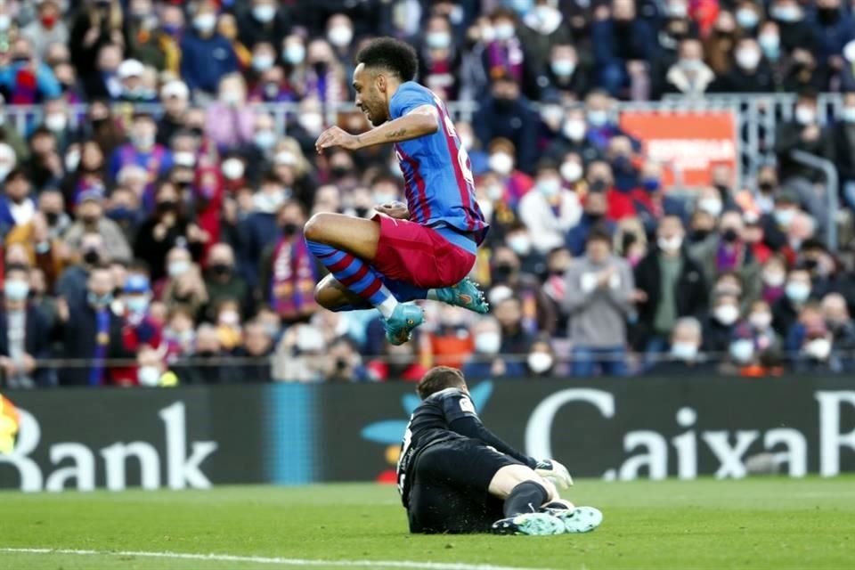 Pierre-Emerick Aubameyang ya debutó como jugador del Barcelona.