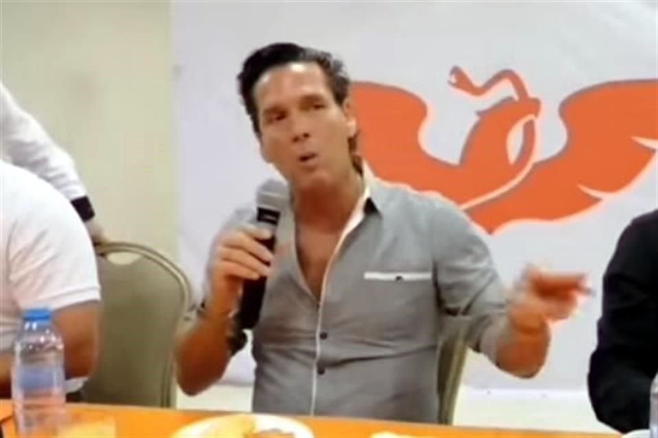 El aspirante a la candidatura de MC por la Gubernatura de Quintana Roo ofreció una conferencia de prensa en Chetumal.