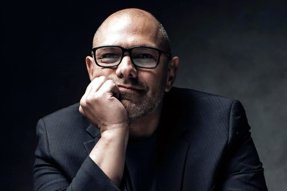 Gurría-Cárdenas recibió la comisión de la pieza por parte de Felipe Tristán, director de la Brooklyn Symphony Orchestra.