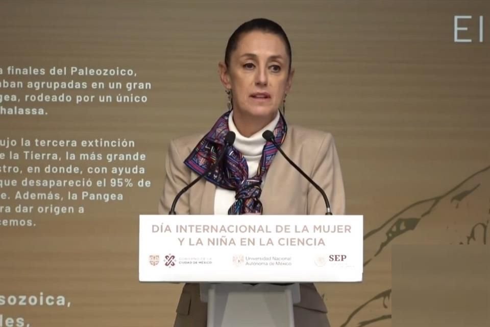 'El adicional tiene que ver con el Programa Chapultepec, Naturaleza y Cultura, para la terminación de la construcción del Interurbano, y para la terminación de la Línea 12', comentó Sheinbaum.