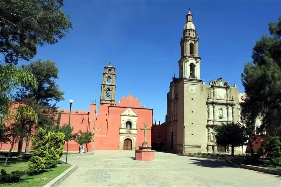 Entre los inmuebles con valor histórico, destaca el conjunto conventual franciscano de San Mateo.