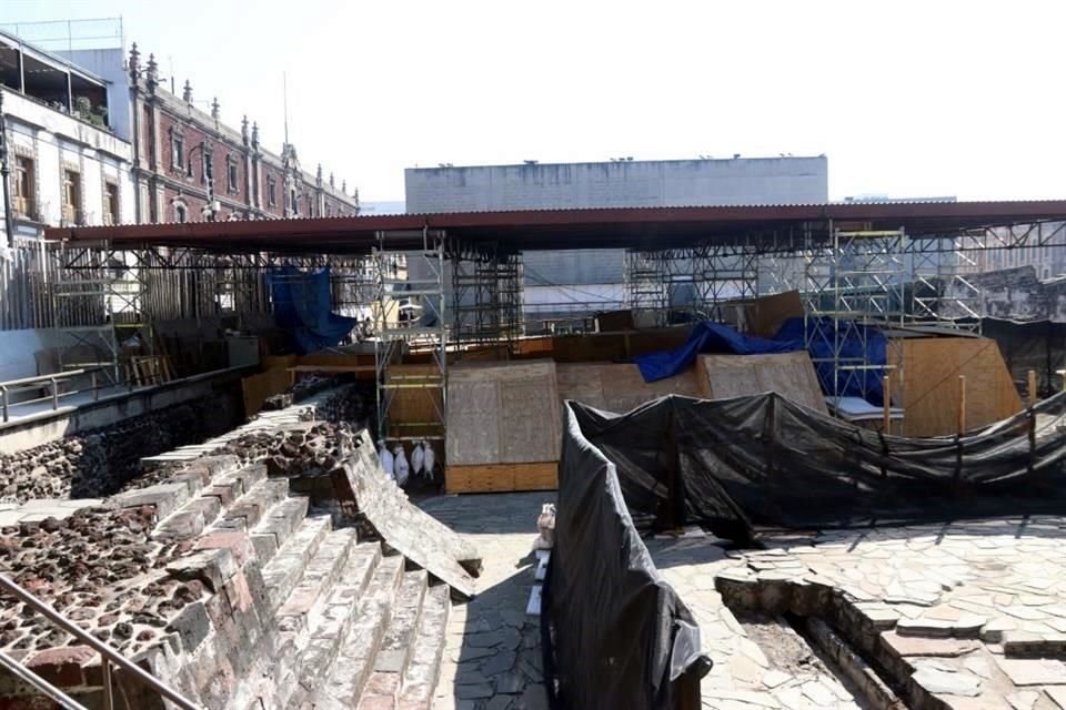 Los vestigios de la Casa de las Águilas permanecen dentro de una especie de caja a la medida, refiere Patricia Ledesma, directora del Templo Mayor.