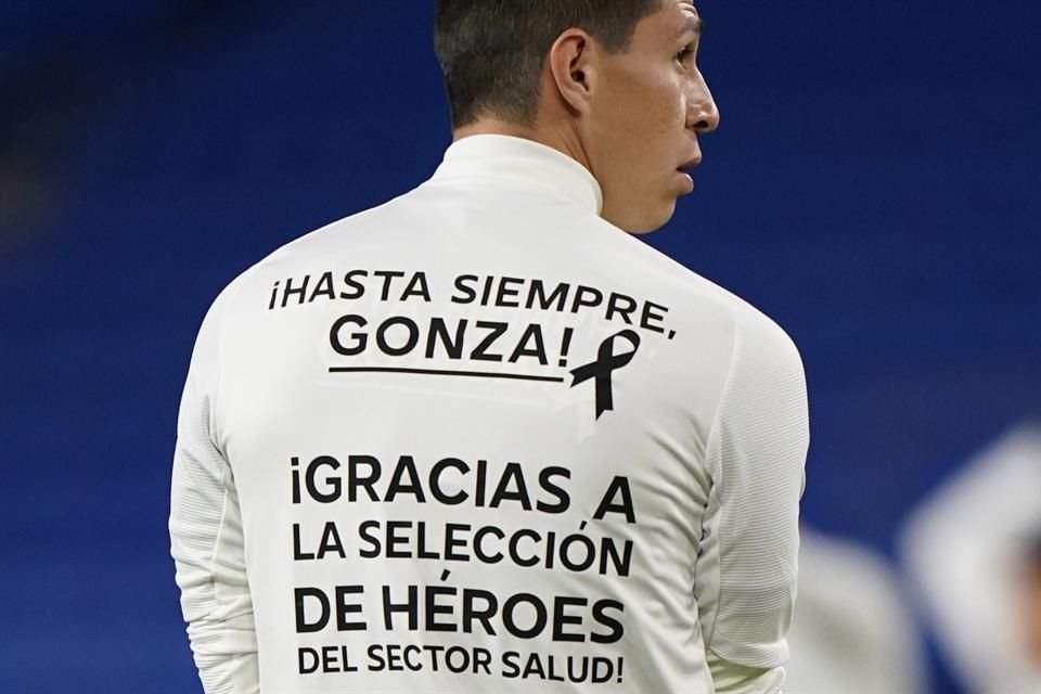 Las playeras que usaron los seleccionados antes del silbatazo ante Galés.