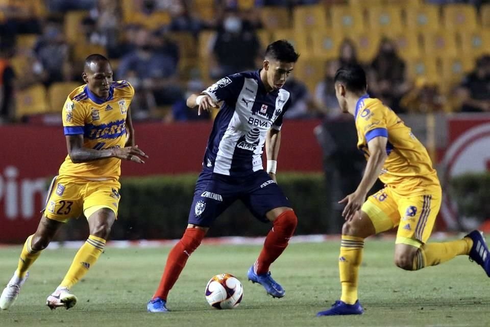 Maxi Meza fue uno de los jugadores más desequilibrantes del Monterrey al frente.