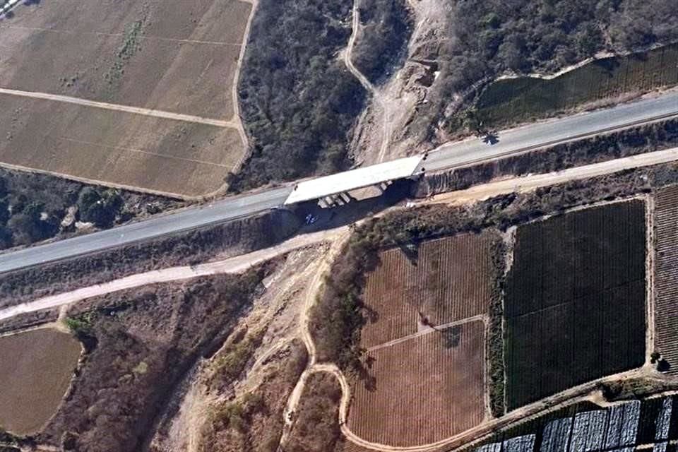 En el tramo de Las Varas a Puerto Vallarta sí hay avances.