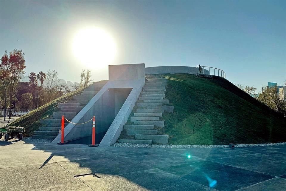 La obra se está construyendo en el Campus Monterrey del Tec, en Nuevo León, sobre la Avenida Junco de la Vega.