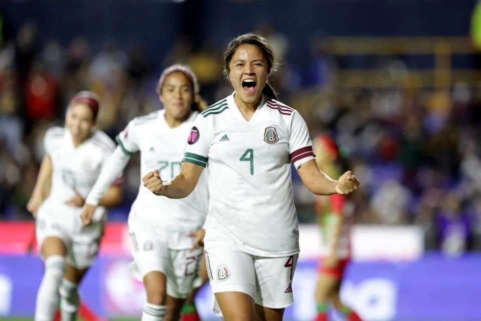 Repasa algunos de los momentos de la goliza de México 9-0 sobre Surinam.
