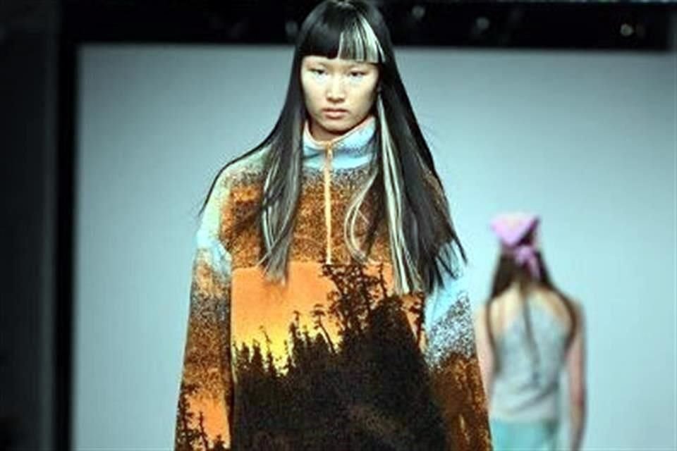 La Semana de la Moda de Londres abrió este viernes con colecciones otoño invierno 2022, sin Burberry ni Victoria Beckham.