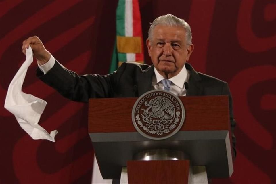 El Presidente dijo que en su Gobierno ya no operan 'el Diablo y don X'.