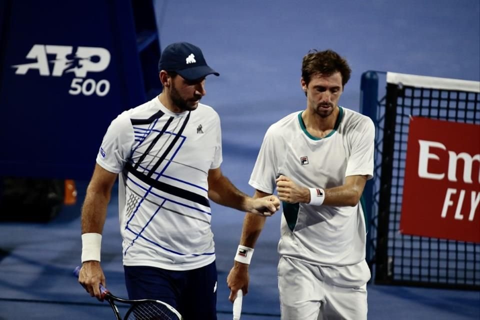Mexicano y argentino se impusieron en los Octavos de Final del torneo de dobles.