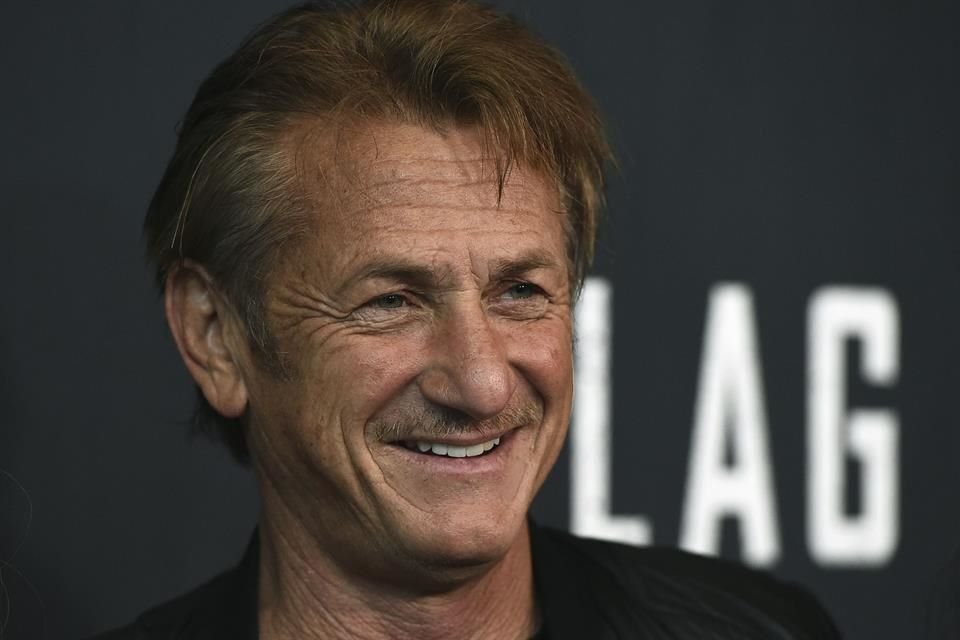 El actor Sean Penn viajó a la capital de Ucrania para filmar un documental sobre la invasión rusa en ese país.