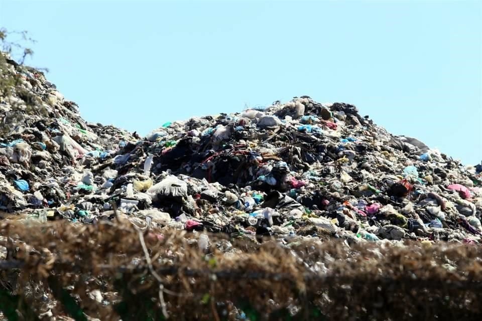 El volumen de basura diaria en Jalisco pasó de 8 mil 100 toneladas a 8 mil 400 en un lapso de cuatro años, un aumento de 3.7 por ciento.