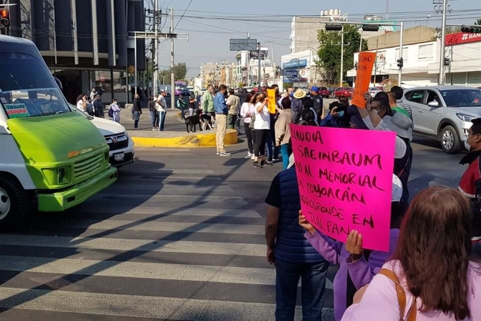 Los habitantes se oponen a la construcción del memorial a las víctimas del Colegio Rébsamen, en Coyoacán.