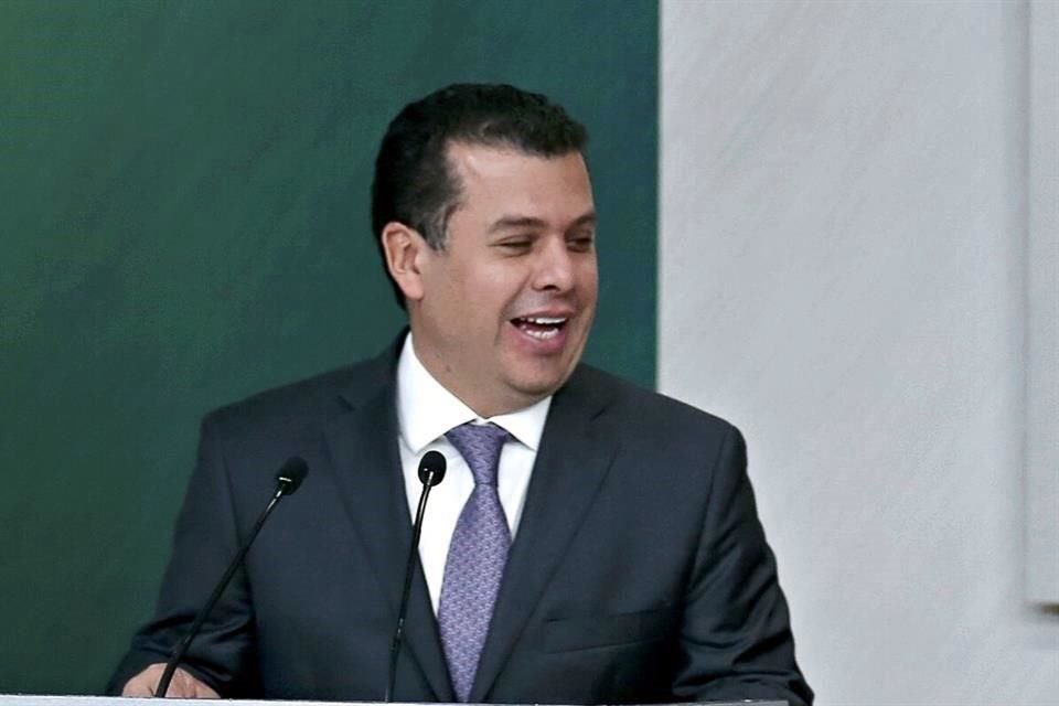 Humberto Castillejos fue ganando poder al lado de Enrique Peña Nieto, desde la gubernatura en el Edomex.