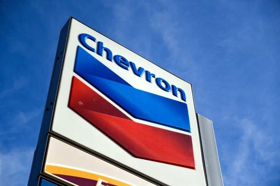 Chevron dijo que su 'combustible renovable' produce un 40 por ciento menos de gases de efecto invernadero que la gasolina regular.