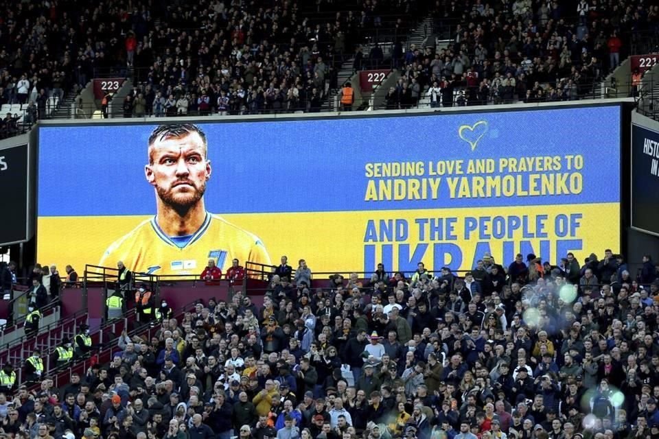 El ucraniano Andriy Yarmolenko ha recibido varias muestras de apoyo.