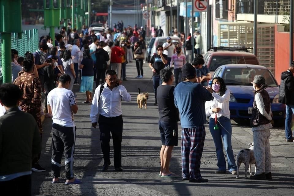 Algunas personas en la CDMX reportaron no haber sentido el movimiento o de forma muy leve y algunos más indicaron que sí fue perceptible por algunos segundos.