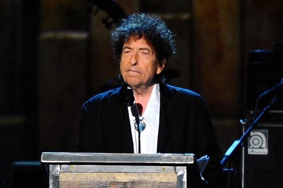 Bob Dylan publicará este otoño su libro 'The Philosophy of Modern Song', donde analizará el trabajo de otros compositores como Elvis Costello.