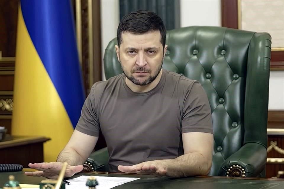 El Presidente de Ucrania, Volodymyr Zelensky, desde su oficina en Kiev.