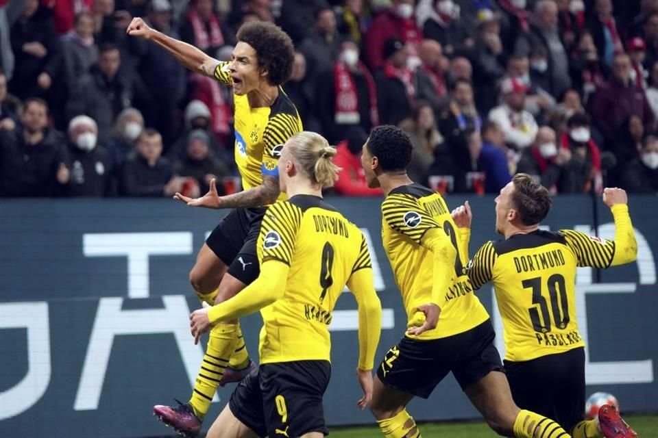 El Dortmund está en la pelea.