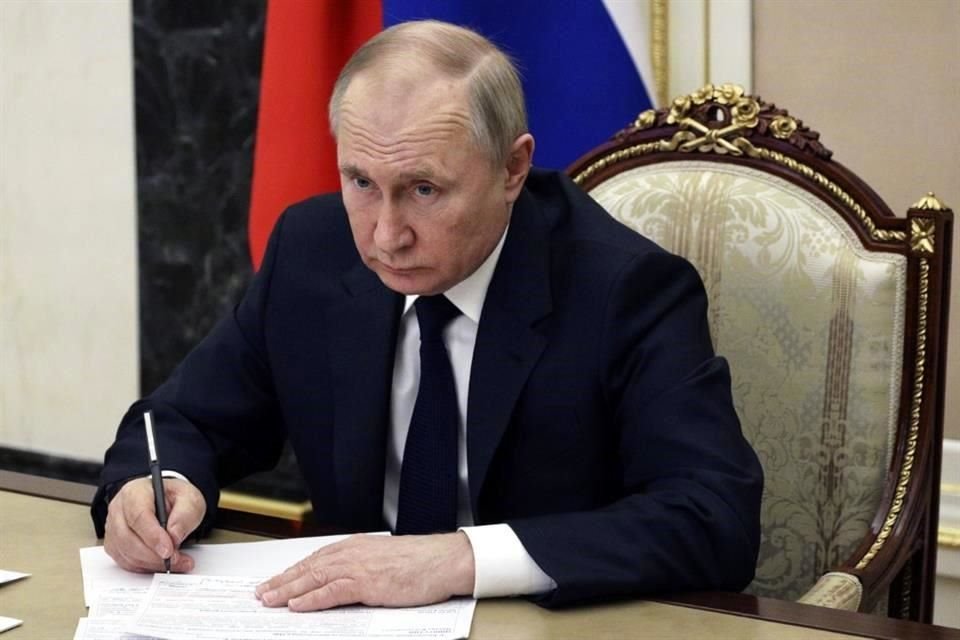 El Presidente Vladimir Putin ya ha puesto en alerta a sus fuerzas nucleares.