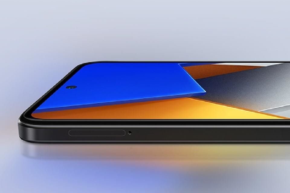 Lo que hace único al Poco M4 Pro es la incorporación de un panel AMOLED en su pantalla de 6.43 pulgadas.