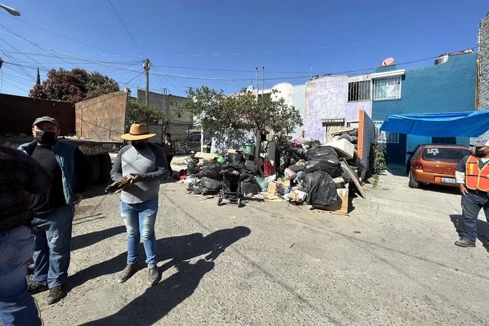 La Fiscalía Ambiental de Tlajomulco multa a quienes acumulan desechos en casa.