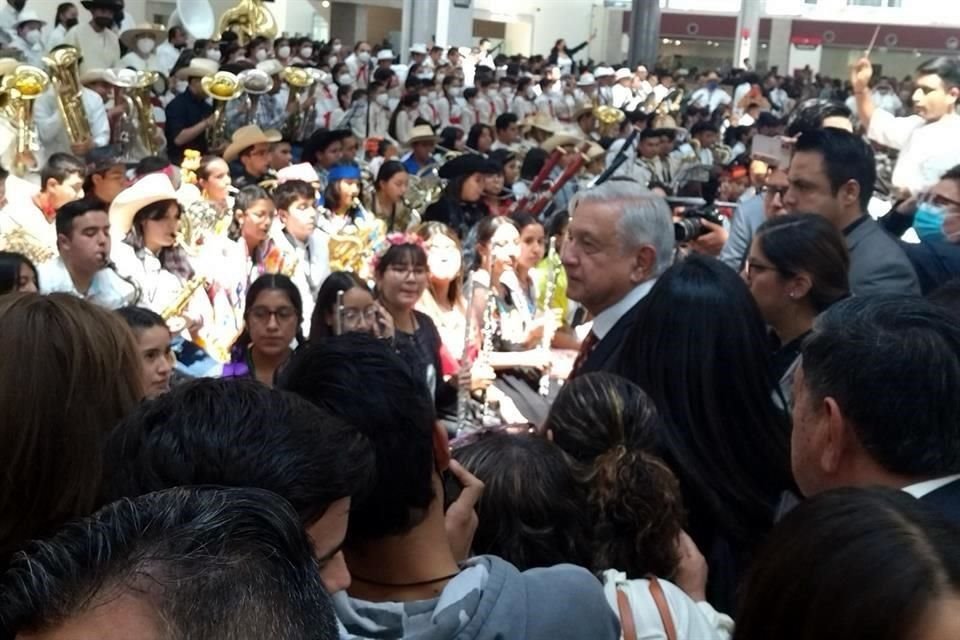 En el acto participaron bandas musicales de niños y jóvenes.