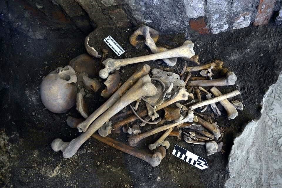 Arqueo&#769;logos realizaron el hallazgo en el Templo de San Francisco Javier, en el Centro Histórico de Puebla.