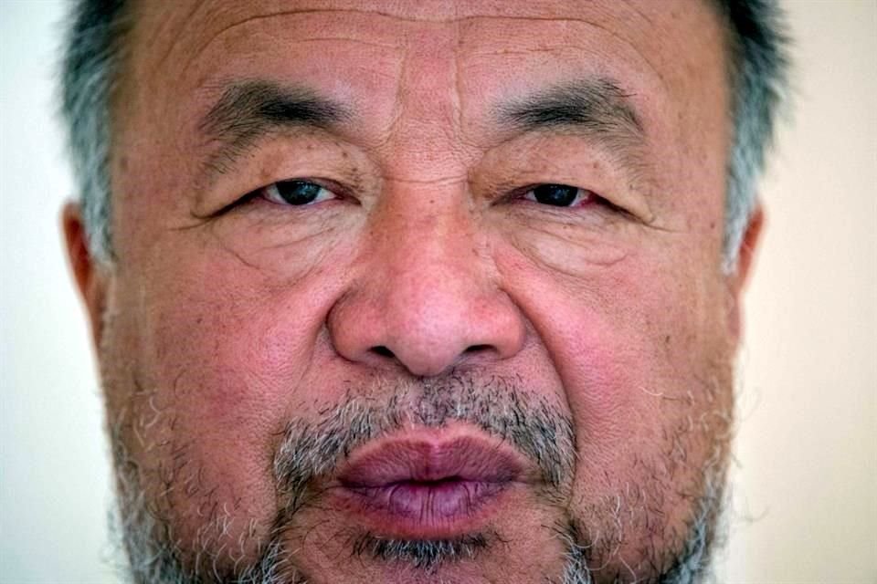 Además de artista visual, plano en el que destaca como uno de los mejor cotizados en la escena internacional, Ai Weiwei es un reconocido defensor de los derechos humanos.