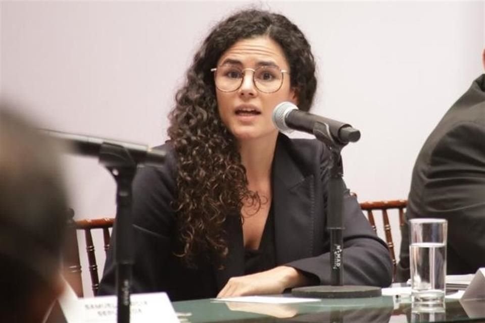 Luisa Alcalde, titular de STPS.
