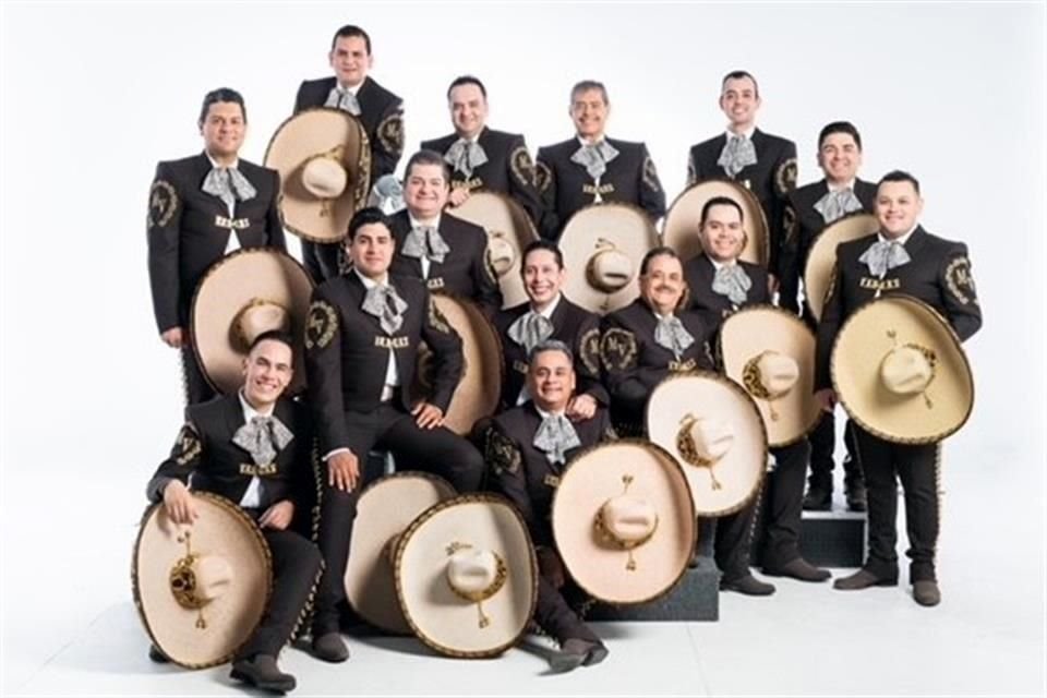 La actual alineación del Mariachi Vargas, sexta generación desde su fundación.