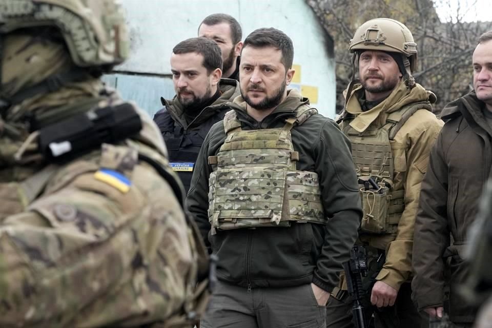 El Presidente Volodymyr Zelensky dijo que los supuestos asesinatos por tropas rusas a civiles dificultan las negociaciones de paz con Rusia.