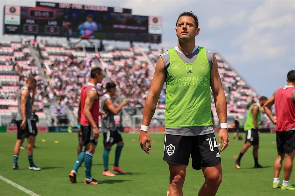 El delantero mexicano está a un tanto de la marca en la MLS.