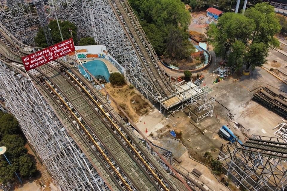 'En esta primera fase de obra se está retirando la antigua montaña rusa que se encontraba en el predio de la Segunda Sección del Bosque de Chapultepec', indicó la Sedema.