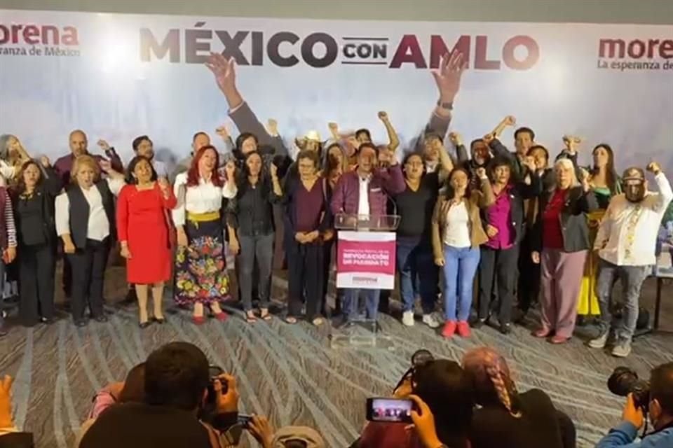 Tras celebrar que consulta fue todo un éxito, Mario Delgado destacó que la gente se movilizó pese a los obstáculos que puso el INE.