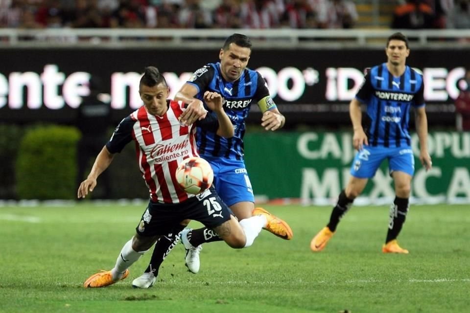 Durante el partido Chivas contra Monterrey.