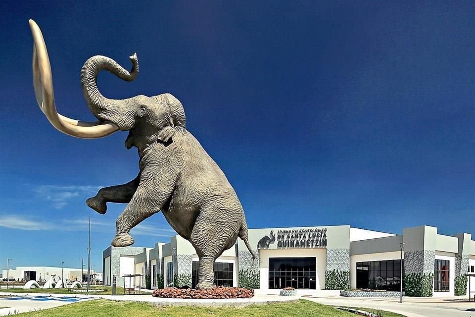 El Museo del Mamut, que narra la evolución de la Cuenca de México, atrajo a visitantes.