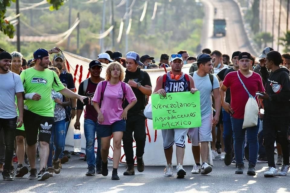 Migrantes aseguraron que no tienen la intención de enfrentarse a fuerzas armadas mexicanas, sin embargo, de ser necesario, lo harán.