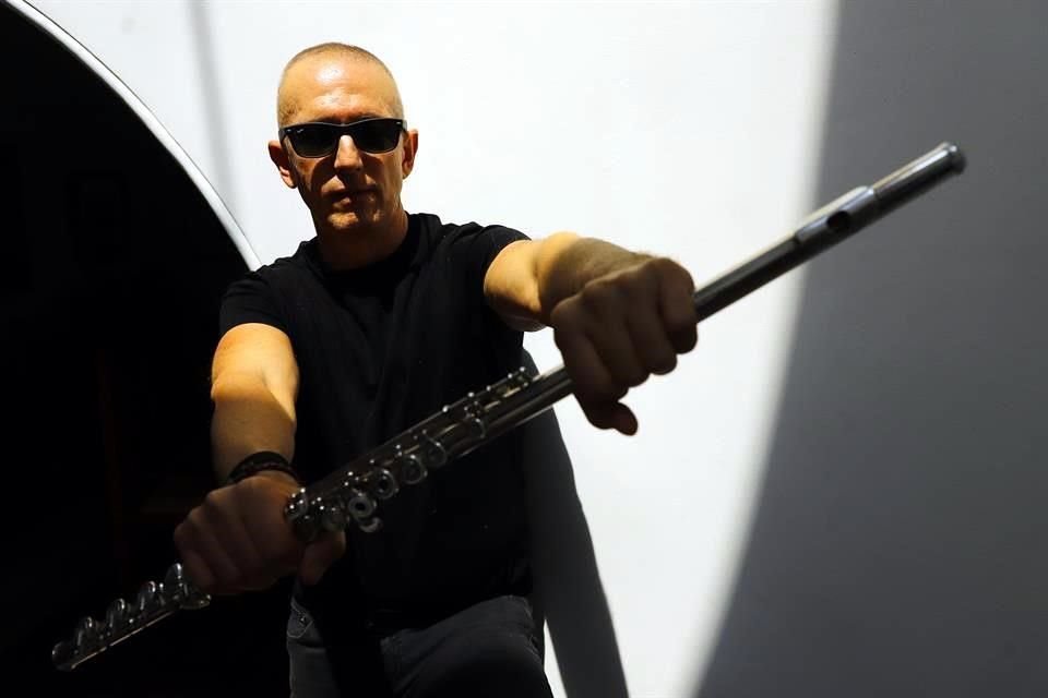 'Es raro, pero no existe un repertorio muy consolidado para flauta y orquesta en el continente americano', señala Alejandro Escuer.