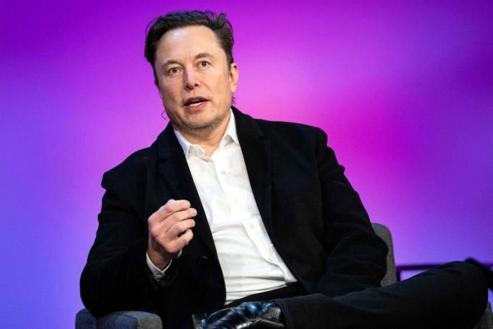 La semana pasada, el multimillonario Elon Musk lanzó una oferta ante la Comisión de Bolsa y Valores de Estados Unidos para adquirir totalmente a Twitter por 43 mil millones de dólares.