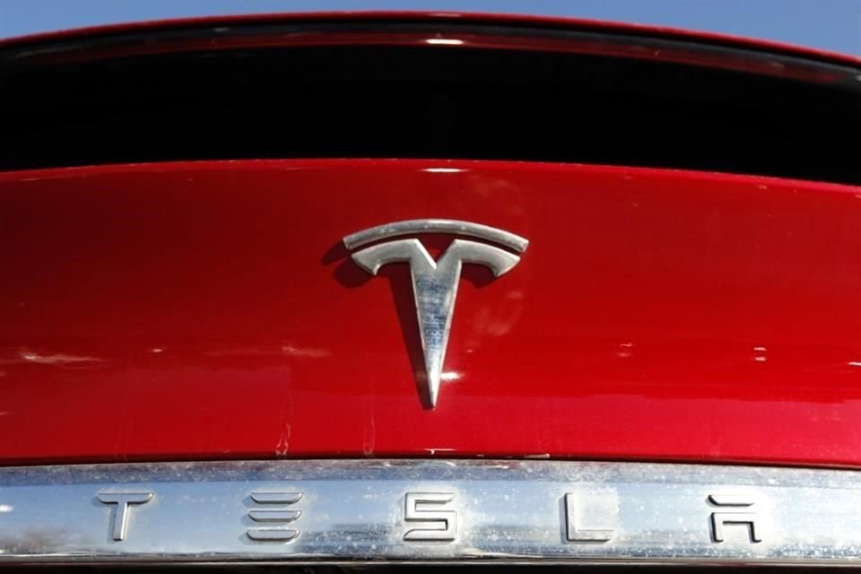 Tesla reportó ingresos récord en el primer trimetre.