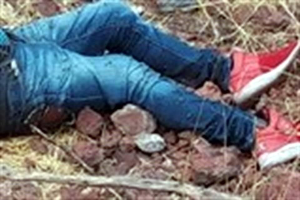 Un cadáver en estado de descomposición fue localizado en las Minas del Cerro de la Colonia El Paraíso, Iztapalapa.