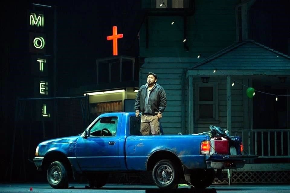 El regreso del tenor mexicano a la célebre casa neoyorquina se dará con una contemporánea versión de 'Lucia de Lammermoor', y muy latina.