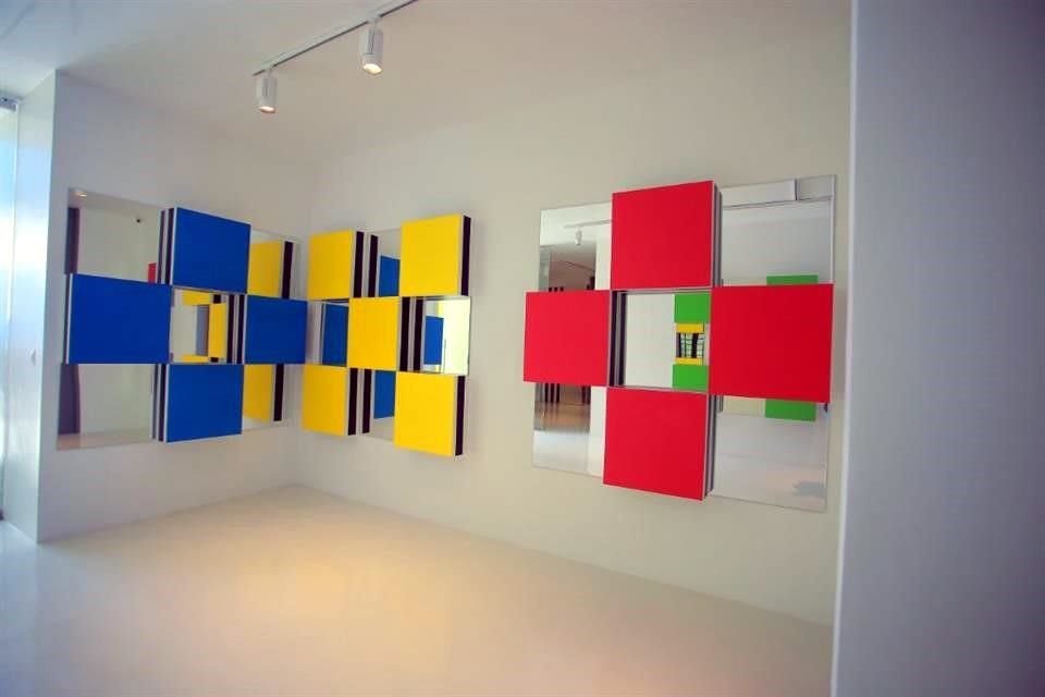 Se trata de 25 piezas, producidas localmente, que muestran coloridas esculturas modulares.